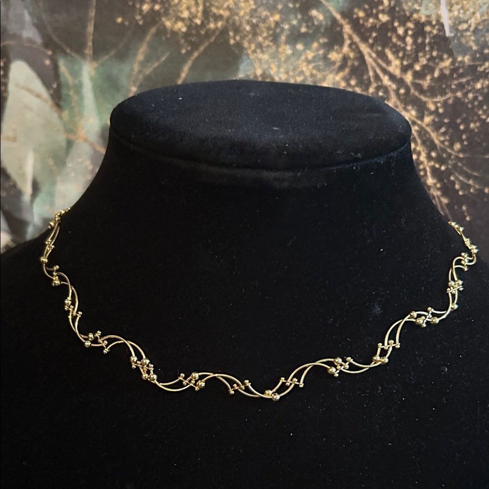 Spindly Gold Tone Necklace